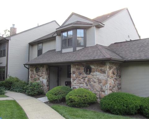 1073 Victoria Rd