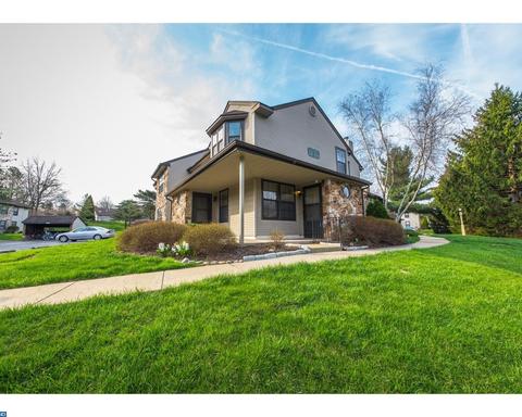 1073 Victoria Rd