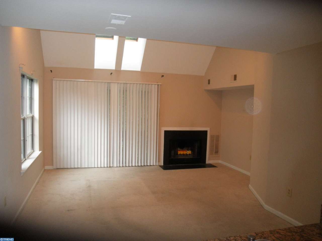 345 Cashel Ct