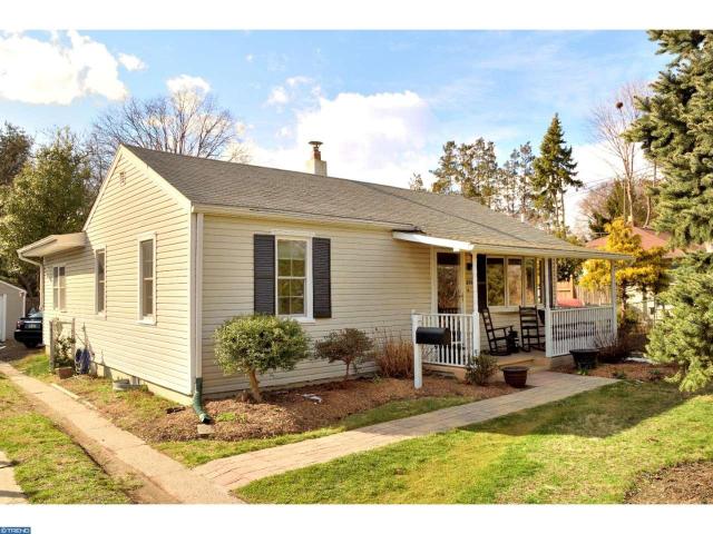 907 Dolores Ln