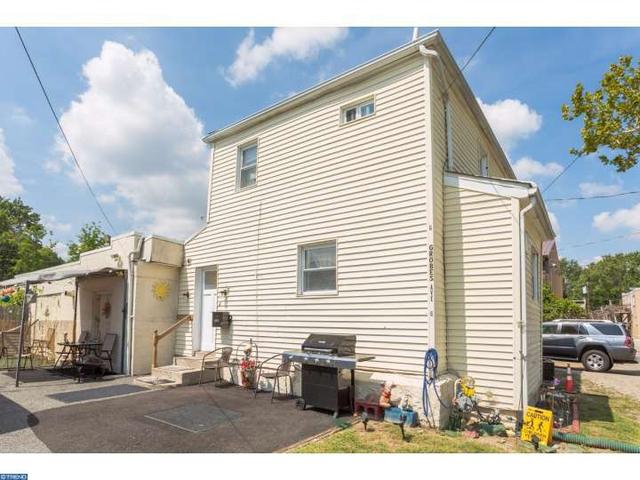 1098 Glen Cir