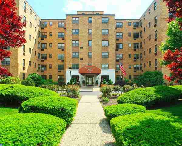 1030 E Lancaster Ave #629