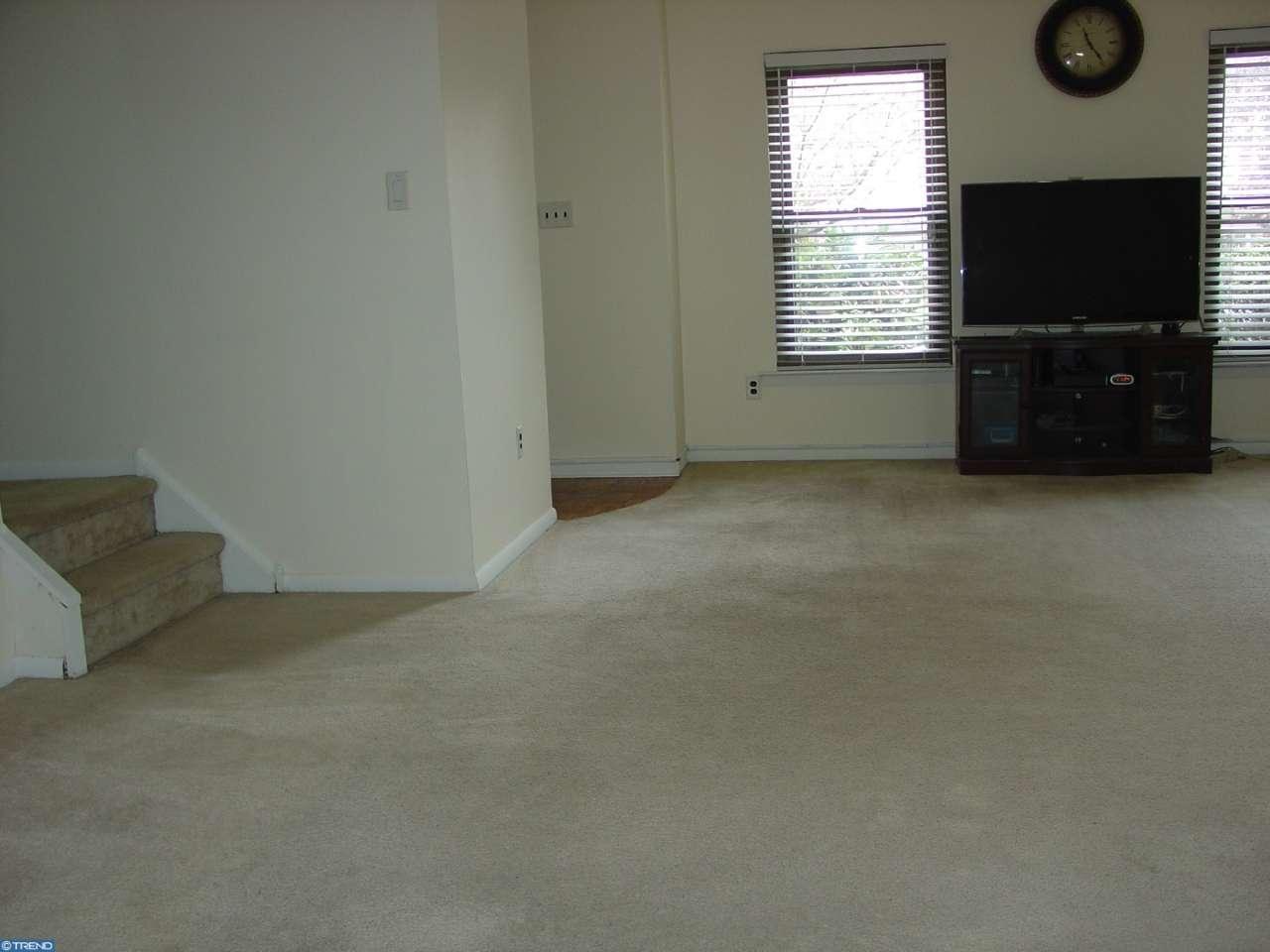 10 Oxford Ct