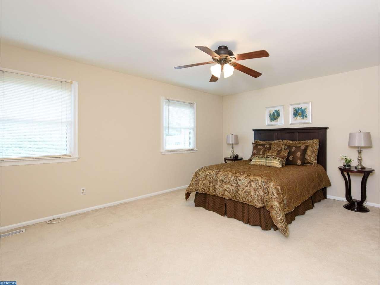 33 Colonial Cir