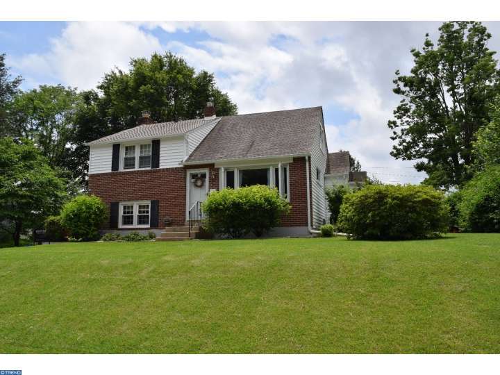 For Sale: 406 N Manor Dr Media, PA 19063