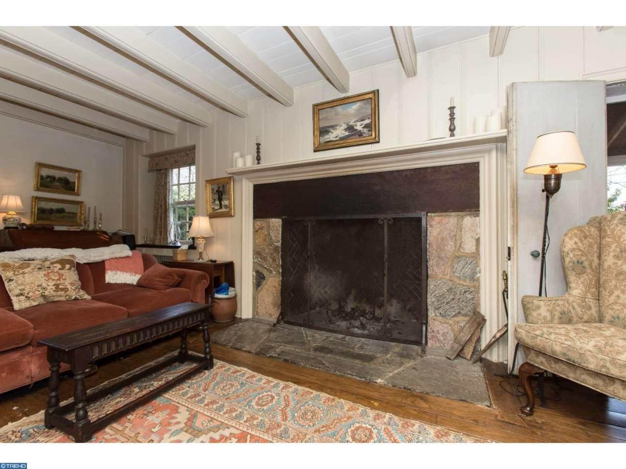 306 Colonial Dr