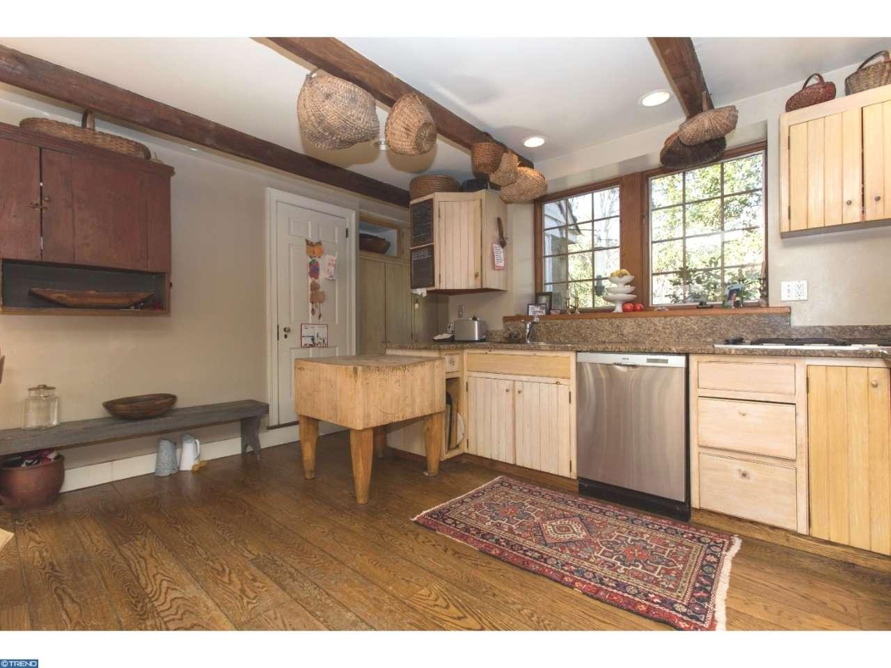 306 Colonial Dr