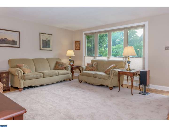For Sale: 333 Meadow Ln Wallingford, PA 19086