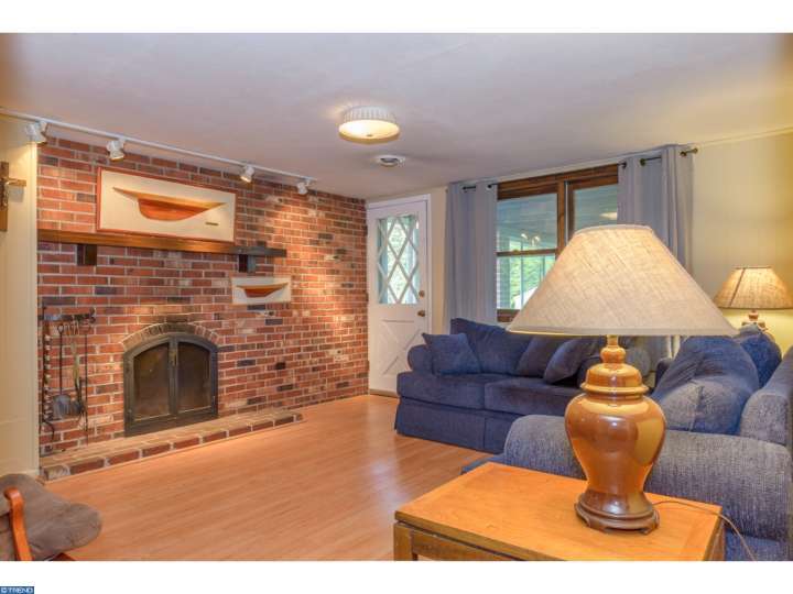 For Sale: 333 Meadow Ln Wallingford, PA 19086