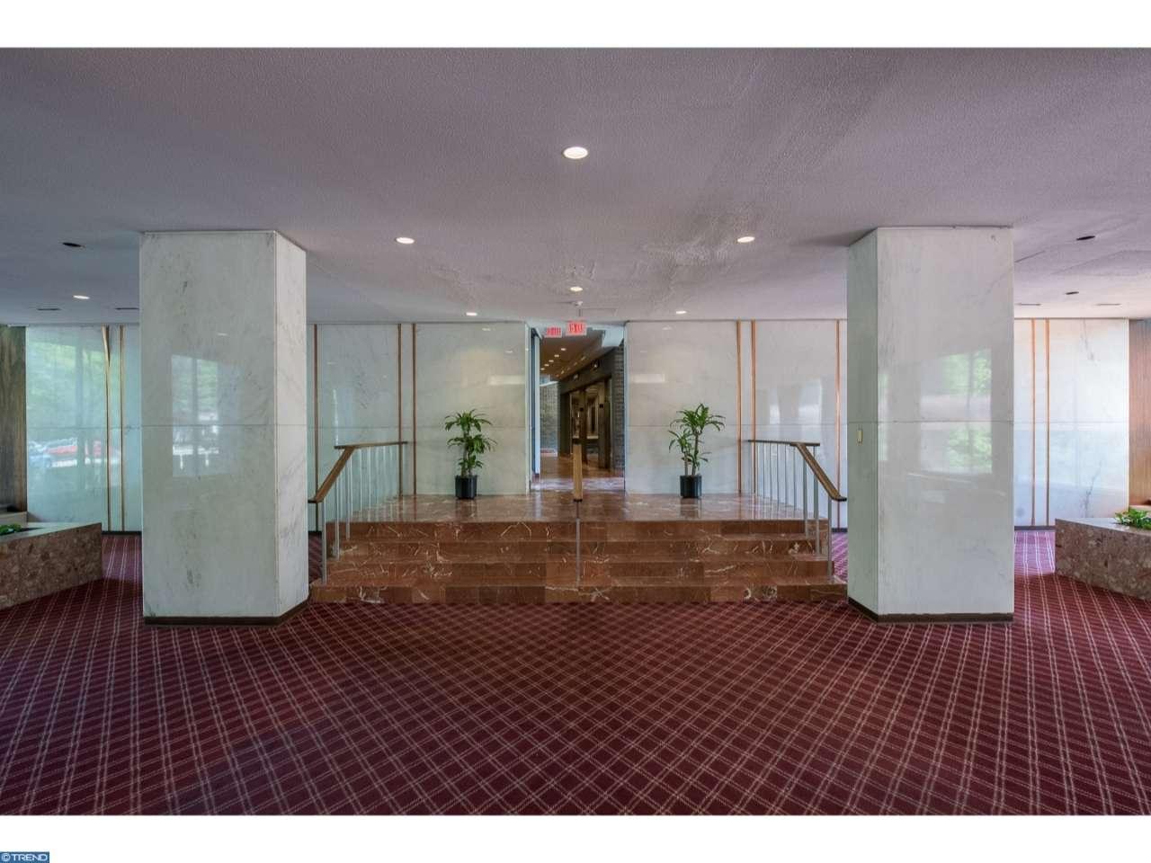 1366 Westbury Dr
