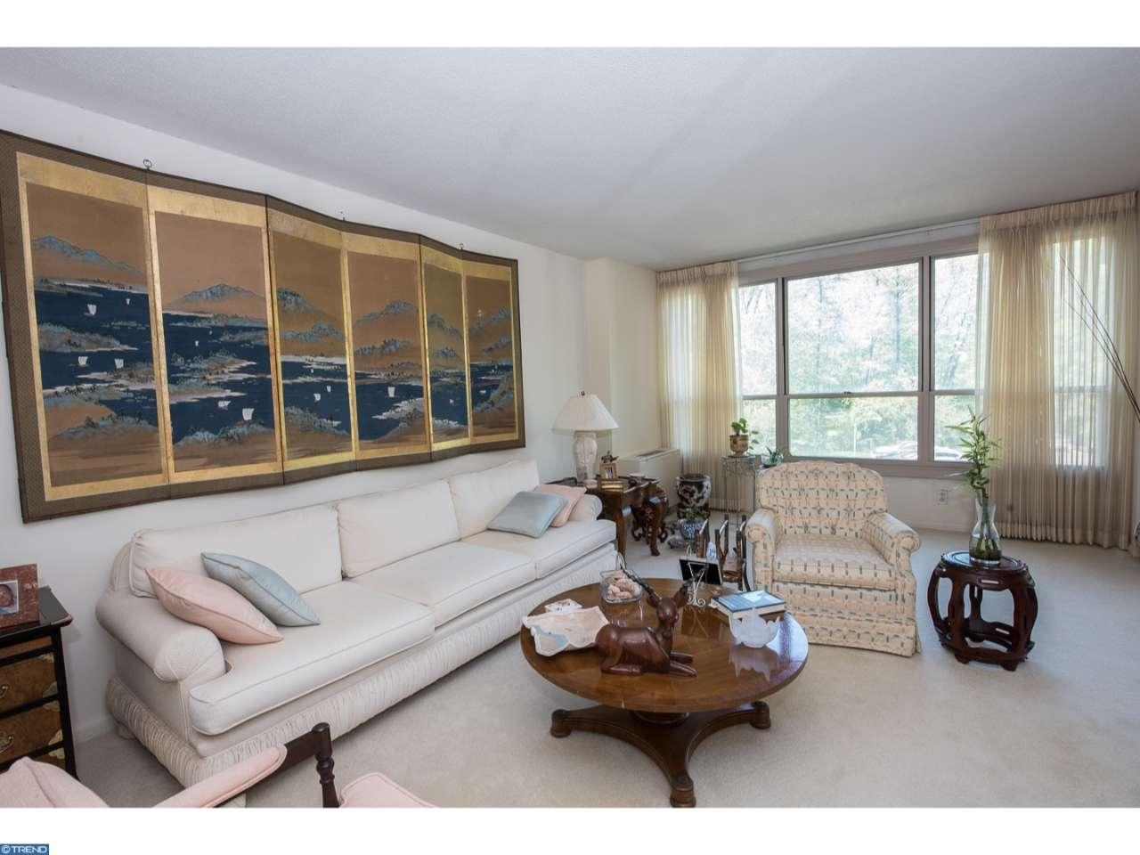 1366 Westbury Dr