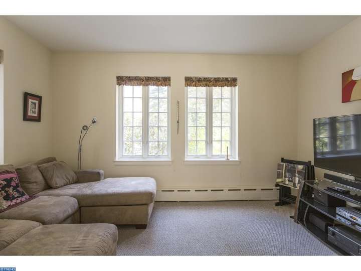 316 E Lancaster Ave