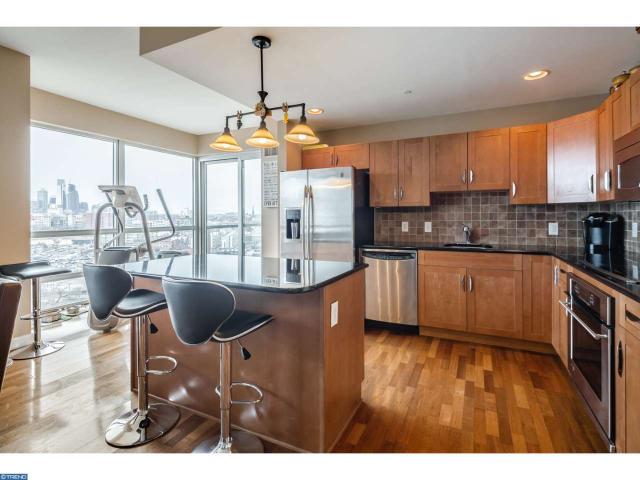 1203 N 3rd St #202