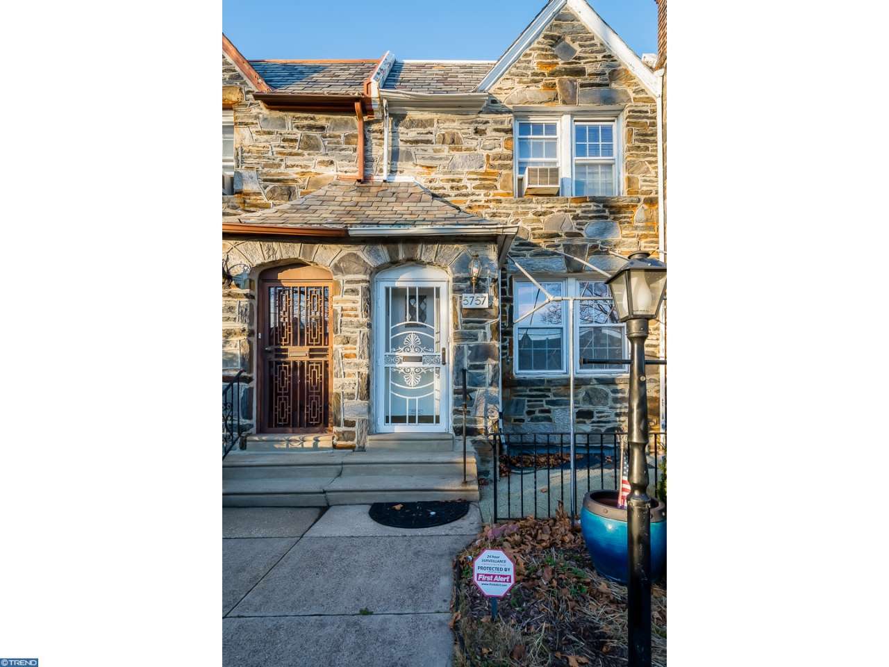 1052 Edgemore Rd