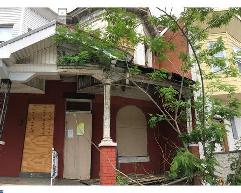 11 S Dewey St