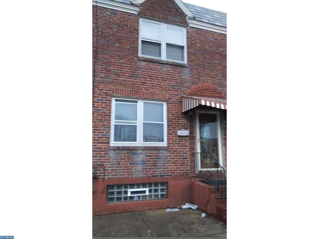 2324 Moore St