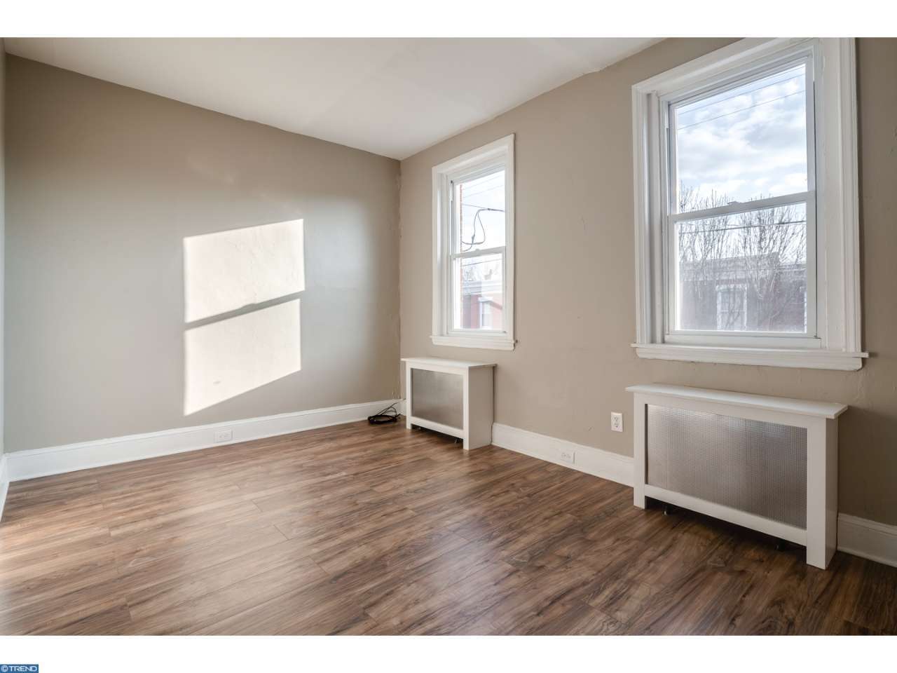 4737 Large St