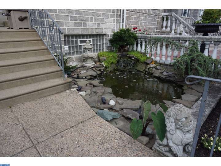 For Sale: 2905 S Broad St Philadelphia, PA 19148