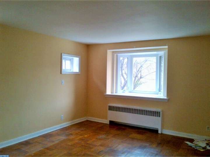 For Sale: 6025 Alma St Philadelphia, PA 19149