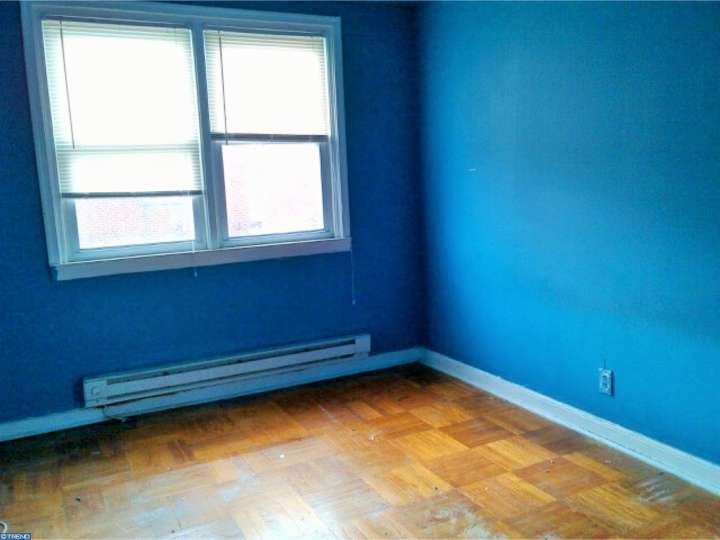 For Sale: 6025 Alma St Philadelphia, PA 19149