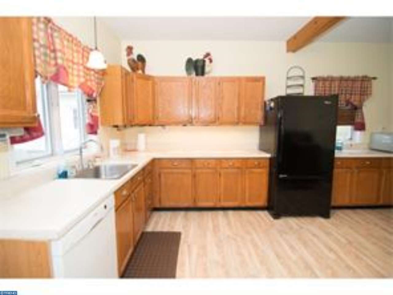 125 Chapel Ave