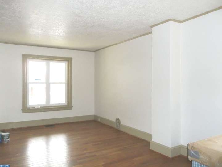 127 S 6th Ave