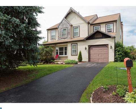 1412 Price Ln
