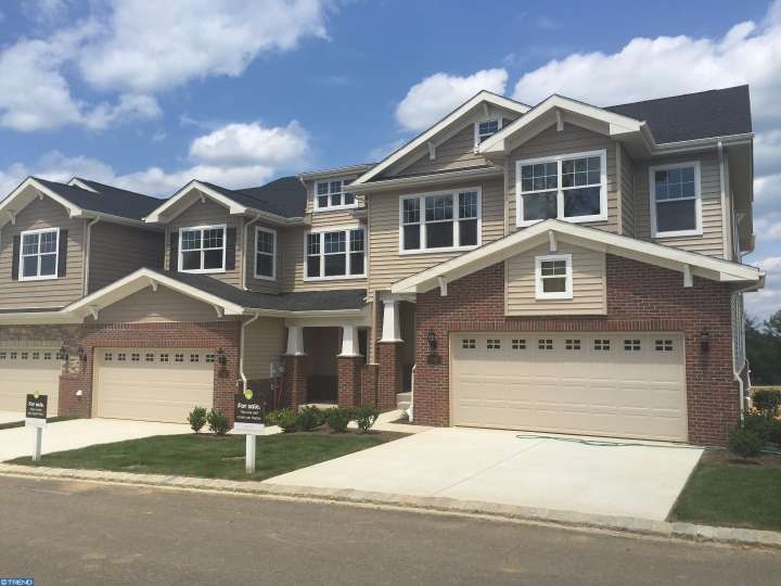 For Sale: 211 Elton Farm Cir Glen Mills, PA 19342
