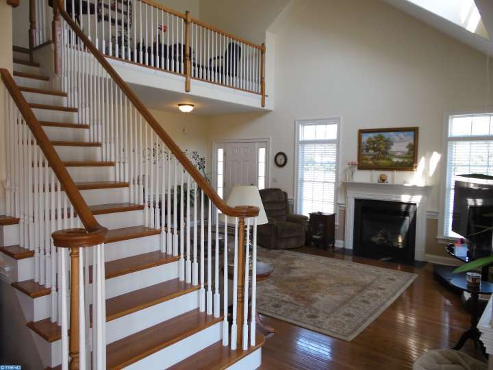 70 Waynebrook Dr