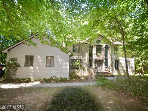 8 Beechwood Dr