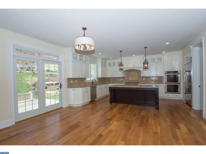 For Sale: 8 White Horse Mdws Malvern, PA 19355