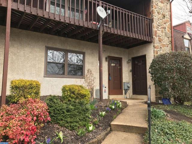 1621 Valley Dr