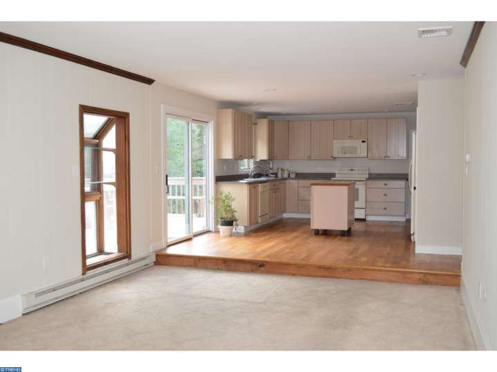 440 Mackenzie Dr