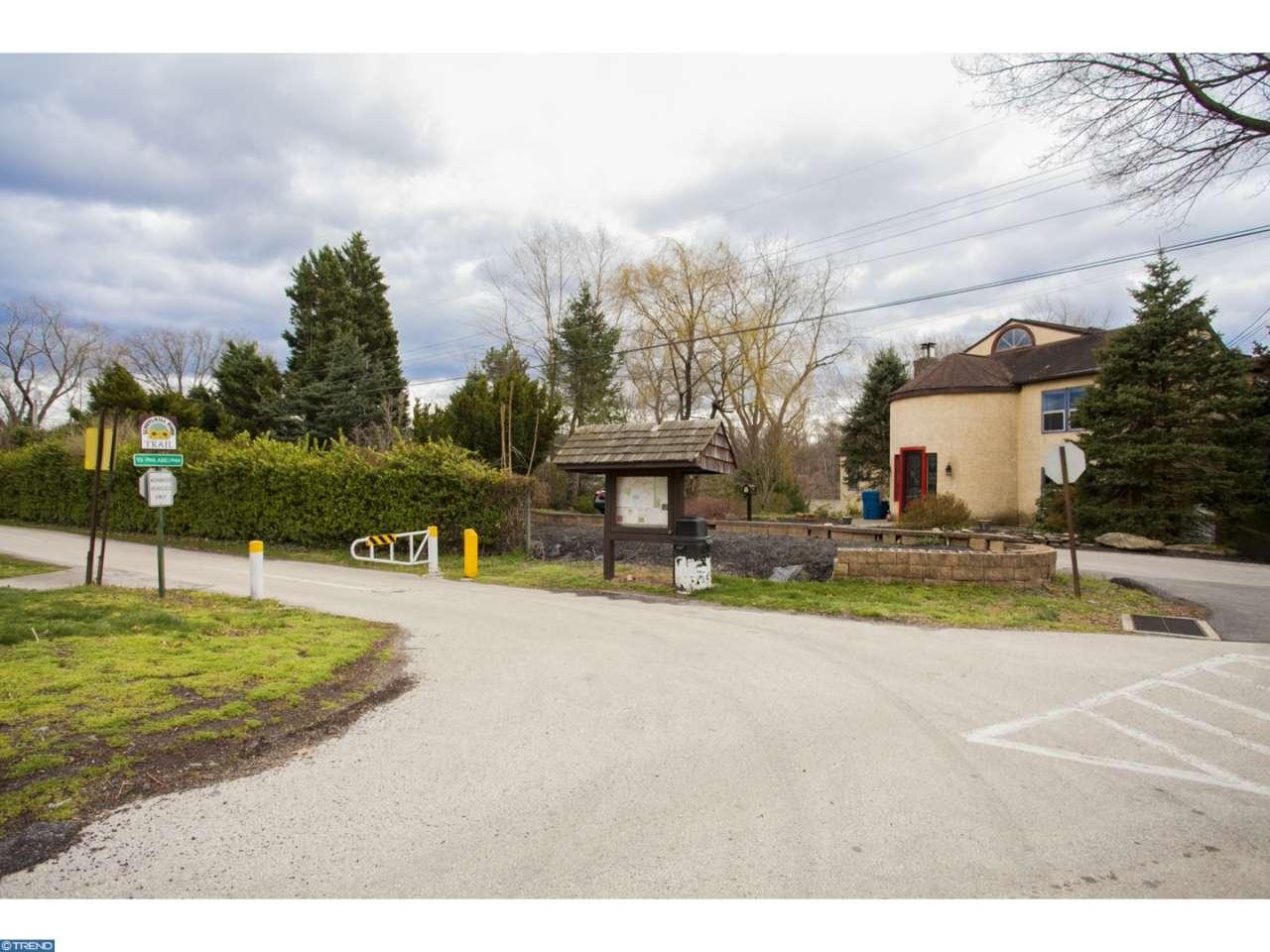 122 Crockett Rd