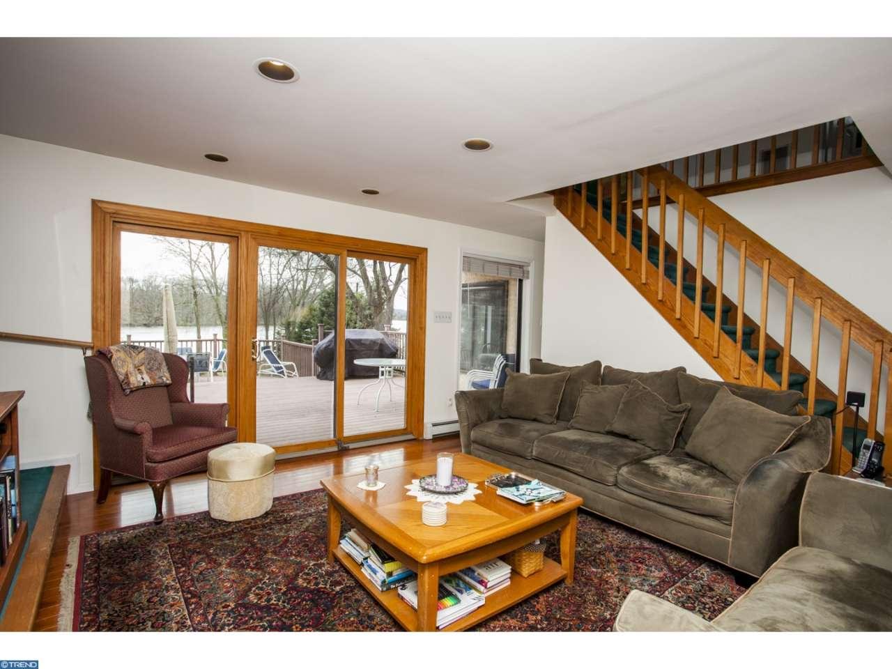 122 Crockett Rd