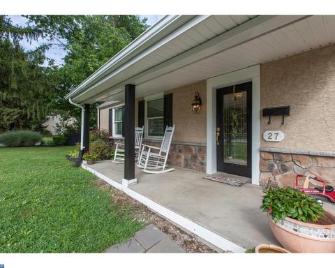 27 Republic Ave