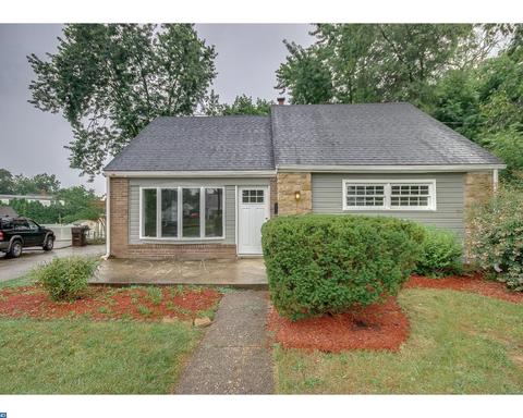 27 Republic Ave