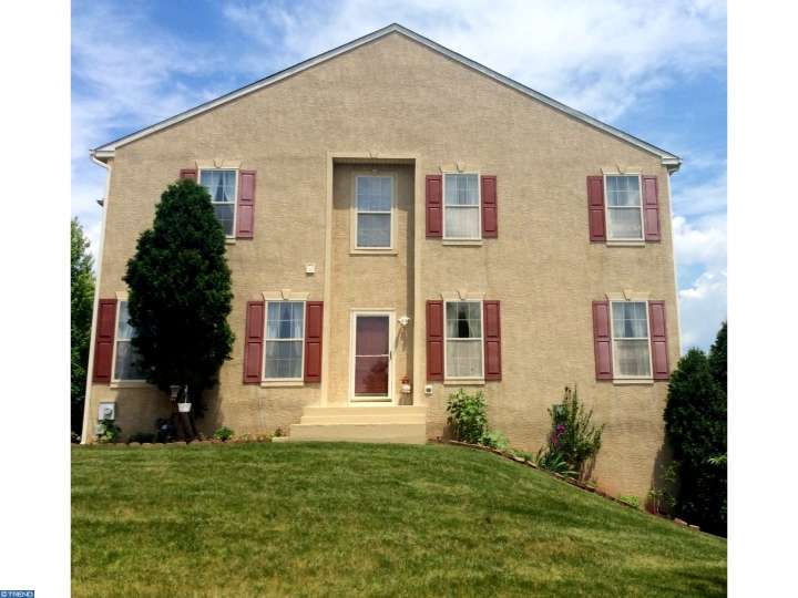 For Sale: 19 Abbott Ct Norristown, PA 19403