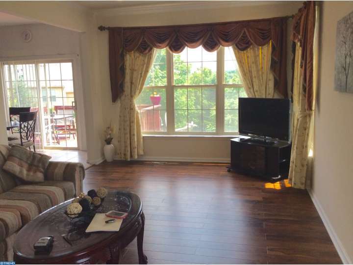 For Sale: 19 Abbott Ct Norristown, PA 19403