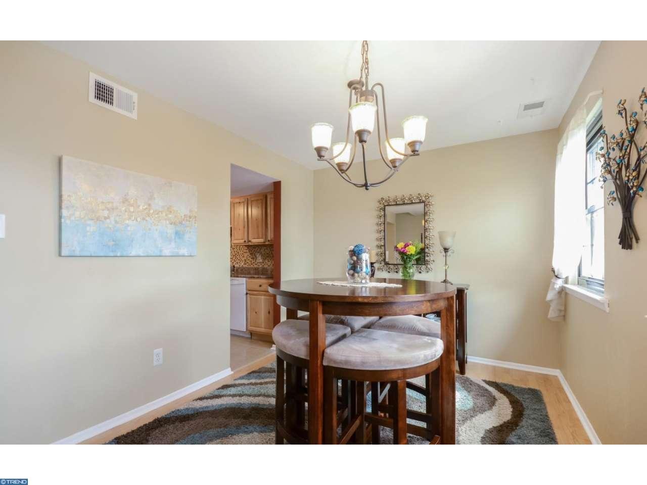 131 W 4th St