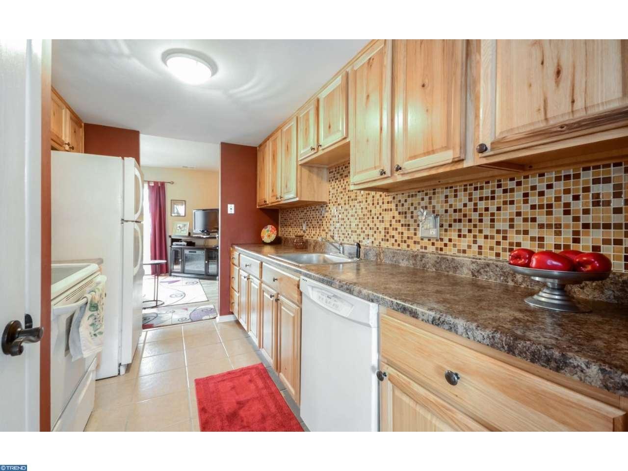 131 W 4th St