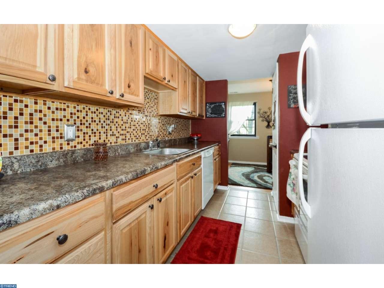 131 W 4th St