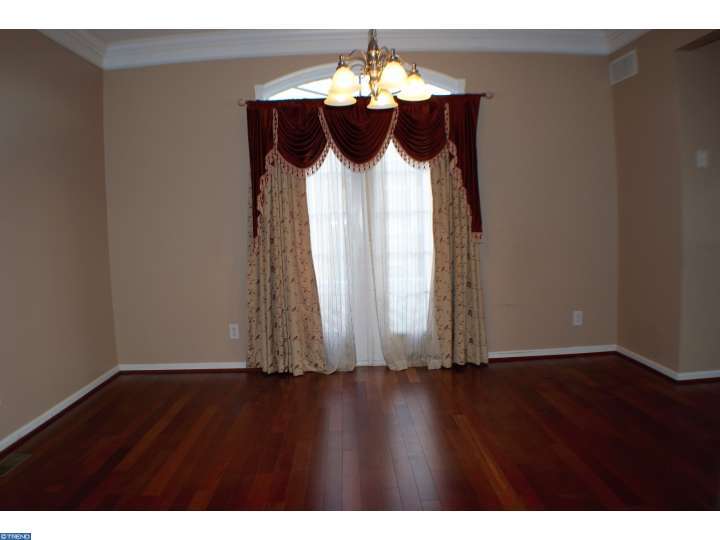 2007 Garrison Dr