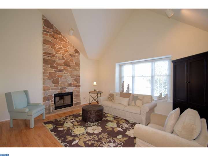 207 Forge Rd