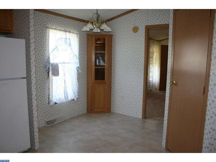 For Sale: 2 Violet Dr Hatfield, PA 19440