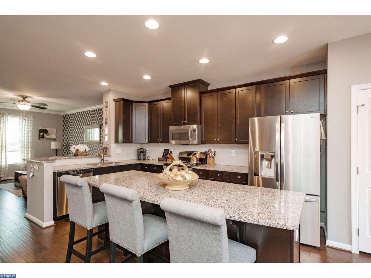 3618 Honey Locust Dr