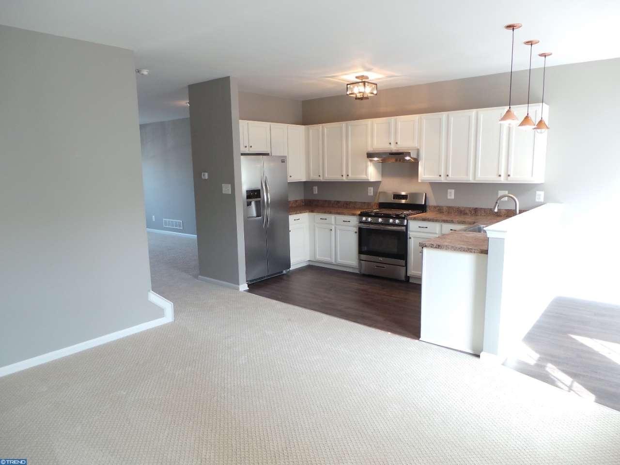 2 Holly Ct