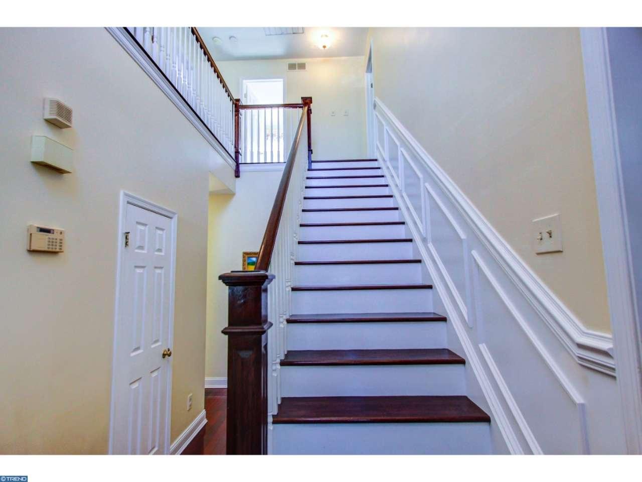 646 Hamilton Ct