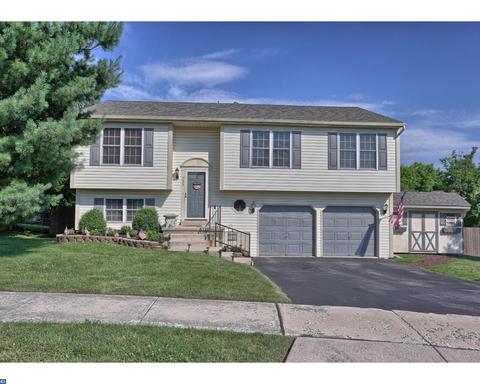 1246 E Main St