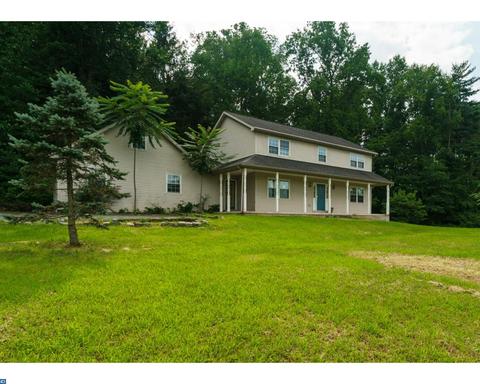1246 E Main St